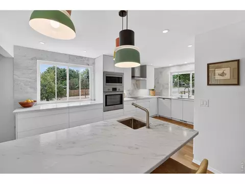Kitchen - 3930 Arbol Ct, Boulder, CO 80301 photo 6 of 8