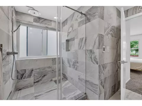 Bath - 3930 Arbol Ct, Boulder, CO 80301 photo 3 of 4