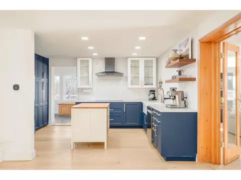 Kitchen - 4410 N 51st St, Boulder, CO 80301 photo 2 of 3