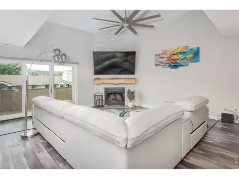 Living - 2938 Kalmia Ave #24, Boulder, CO 80301 photo 1 of 3