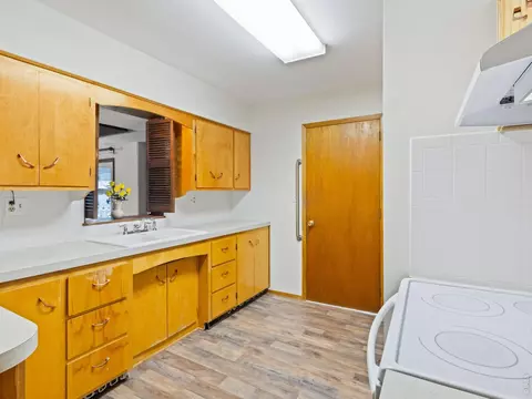 Kitchen - 820 10th St, Berthoud, CO 80513 photo 1 of 3