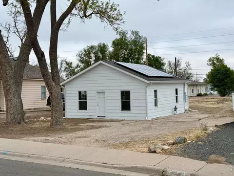 215 11th St, Greeley, CO 80631