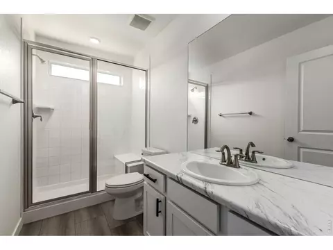 Bath - 5339 E 147th Ave, Thornton, CO 80602 photo 7 of 7