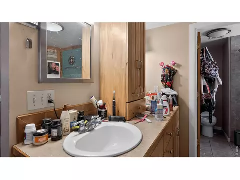 Bath - 321 Summit St, Silver Cliff, CO 81252 photo 4 of 5