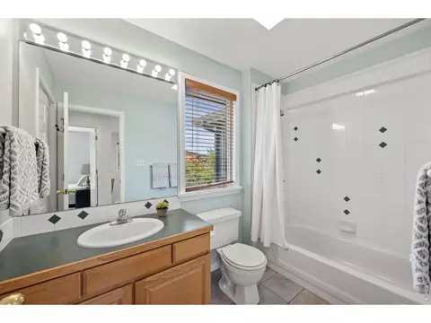 Bath - 1012 Steamboat Valley Rd, Lyons, CO 80540 photo 4 of 5