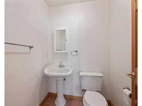 Bath - 1012 Steamboat Valley Rd, Lyons, CO 80540 photo 5 of 5