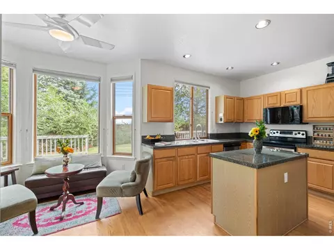 Kitchen - 5397 Wild Dunes Ct, Boulder, CO 80301 photo 2 of 4