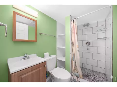 Bath - 4414 E 94th Ave, Thornton, CO 80229 photo 3 of 3