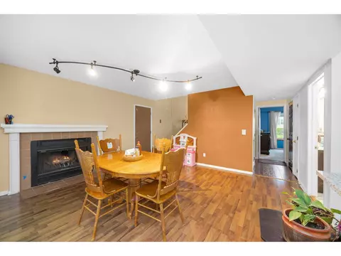 Dining - 4414 E 94th Ave, Thornton, CO 80229 photo 2 of 3