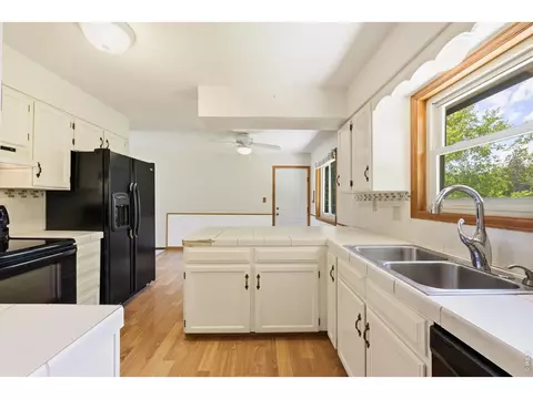 Kitchen - 2901 Killarney Dr, Laporte, CO 80535 photo 6 of 6