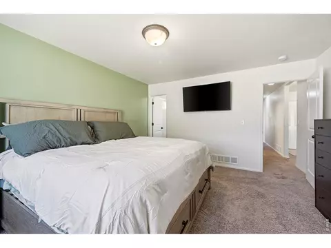 Bedroom - 987 Axis Dr, Windsor, CO 80550 photo 1 of 7