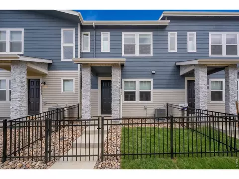 2817 Bear Springs Cir, Longmont, CO 80503