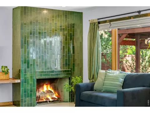 Living - 2610 Lloyd Cir, Boulder, CO 80304 photo 1 of 2