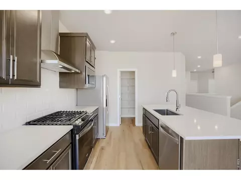 Kitchen - 246 Sugar Beet Ln, Berthoud, CO 80513 photo 3 of 4