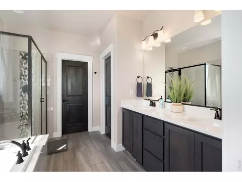 Bath - 1815 Holloway Dr, Windsor, CO 80550 photo 3 of 4