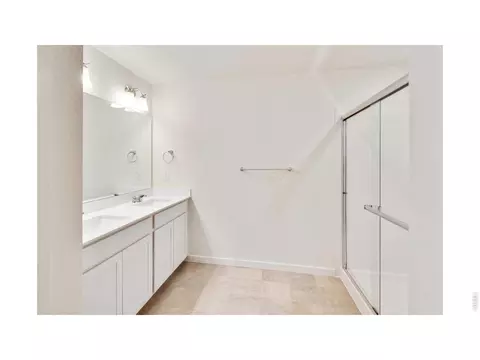 Bath - 1002 Annelles Pool Ln, Severance, CO 80550 photo 3 of 4