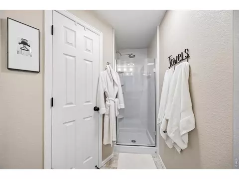 Bath - 3190 E 94th Dr, Thornton, CO 80229 photo 2 of 3