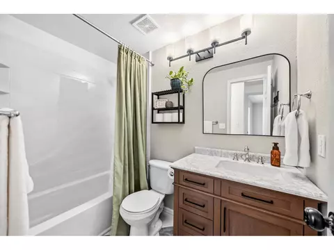 Bath - 3190 E 94th Dr, Thornton, CO 80229 photo 3 of 3