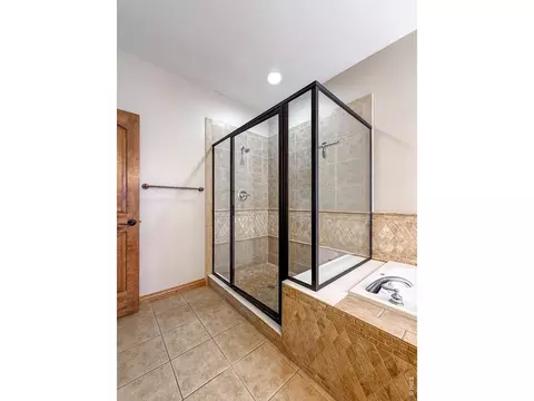 Bath - 1986 E Seadrift Dr, Windsor, CO 80550 photo 3 of 5