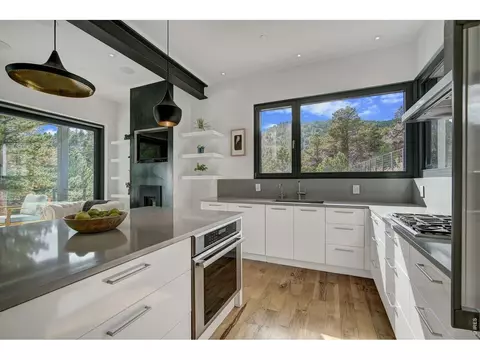 Kitchen - 228 Lion Pt, Boulder, CO 80302 photo 4 of 6