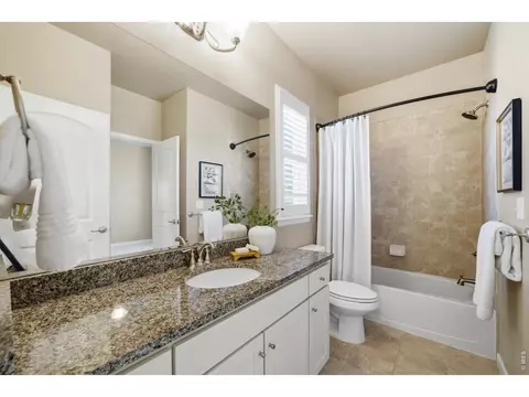 Bath - 1502 Chokeberry St, Berthoud, CO 80513 photo 4 of 5
