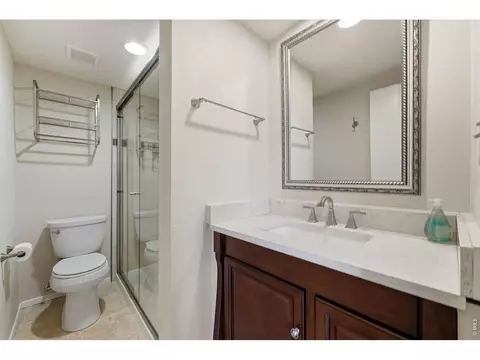 Bath - 607 N Cedar Brook Rd, Boulder, CO 80304 photo 4 of 4