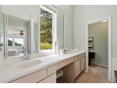 Bath - 607 N Cedar Brook Rd, Boulder, CO 80304 photo 1 of 4