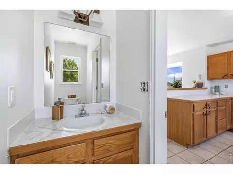 Bath - 160 7th St, Frederick, CO 80530 photo 1 of 2