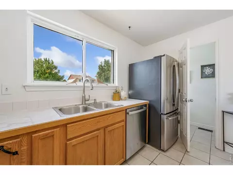 Kitchen - 160 7th St, Frederick, CO 80530 photo 3 of 3