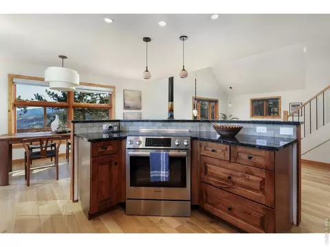 Kitchen - 1893 Colard Ln, Lyons, CO 80540 photo 3 of 5