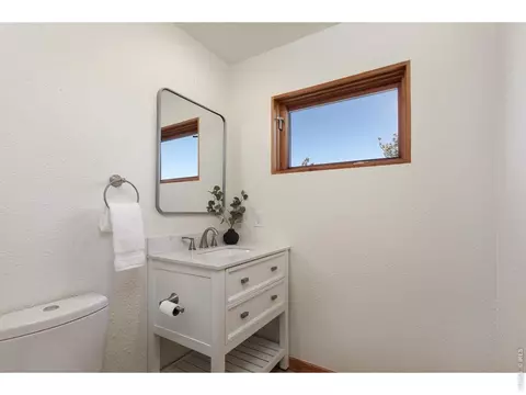 Bath - 1893 Colard Ln, Lyons, CO 80540 photo 1 of 7