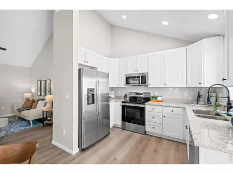 Kitchen - 17419 E Whitaker Dr, Aurora, CO 80015 photo 2 of 5
