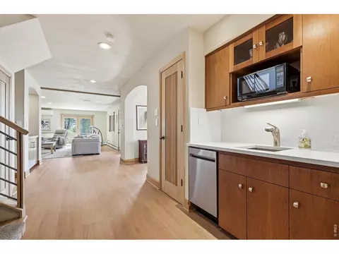 Kitchen - 2881 N Lakeridge Trl, Boulder, CO 80302 photo 4 of 4