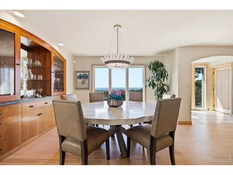 Dining - 2881 N Lakeridge Trl, Boulder, CO 80302 photo 2 of 2