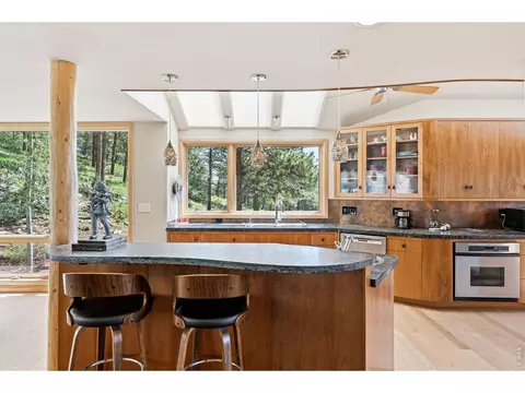 Kitchen - 2881 N Lakeridge Trl, Boulder, CO 80302 photo 1 of 4