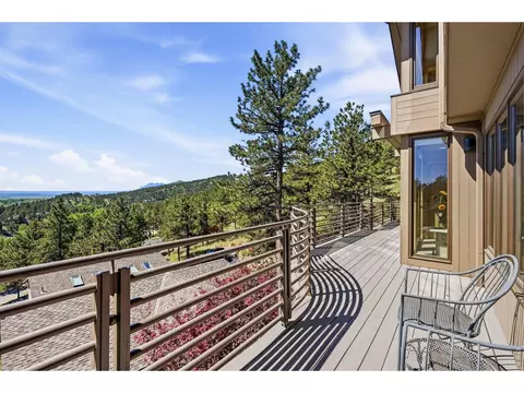 Exterior - 2881 N Lakeridge Trl, Boulder, CO 80302 photo 3 of 12