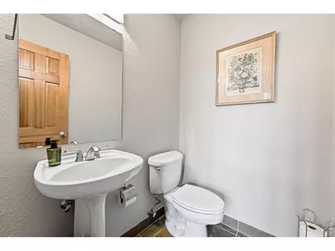 Bath - 814 Mountain View Dr, Lyons, CO 80540 photo 1 of 10
