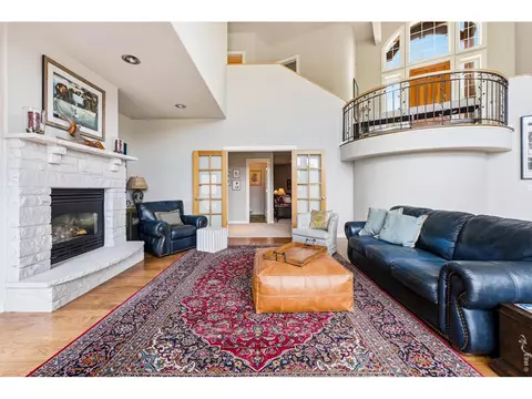 Living - 814 Mountain View Dr, Lyons, CO 80540 photo 2 of 4