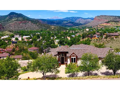 814 Mountain View Dr, Lyons, CO 80540