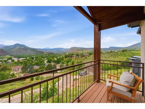 Exterior - 814 Mountain View Dr, Lyons, CO 80540 photo 5 of 12