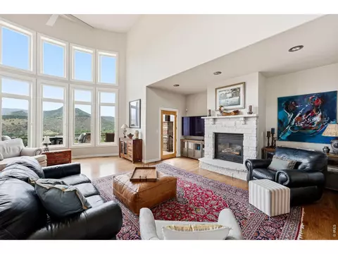 Living - 814 Mountain View Dr, Lyons, CO 80540 photo 1 of 4