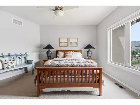 Bedroom - 814 Mountain View Dr, Lyons, CO 80540 photo 6 of 9