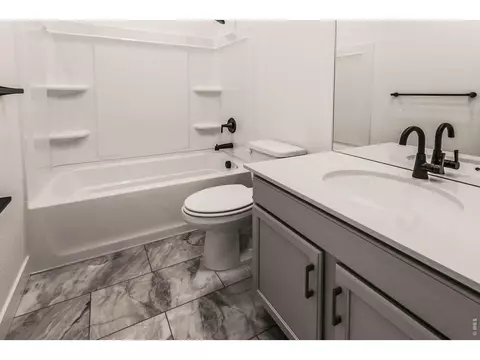 Bath - 780 Chatter Rd, Windsor, CO 80550 photo 2 of 5
