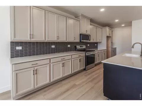 Kitchen - 780 Chatter Rd, Windsor, CO 80550 photo 10 of 11