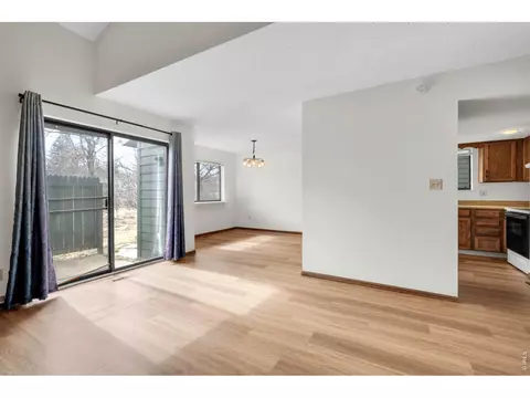Living - 4268 Corriente Pl, Boulder, CO 80301 photo 3 of 3