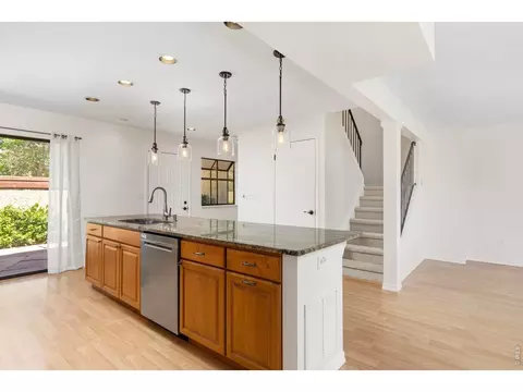 2660 Hawthorne Pl, Boulder, CO 80304
