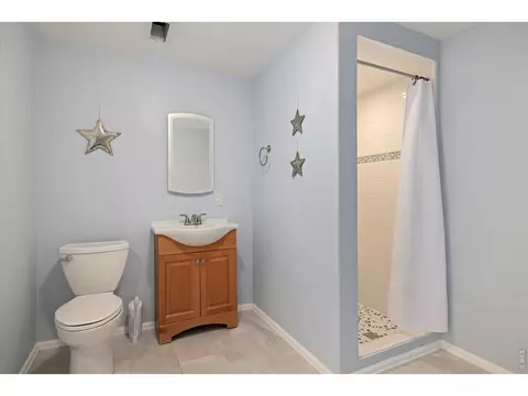 Bath - 8145 Raspberry Dr, Frederick, CO 80504 photo 3 of 3
