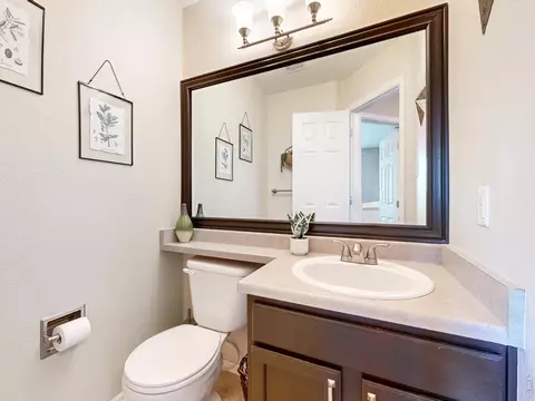Bath - 10688 Echo St, Longmont, CO 80504 photo 1 of 7
