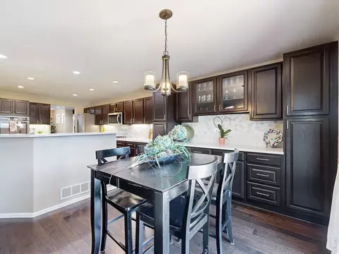 Dining - 10688 Echo St, Longmont, CO 80504 photo 4 of 4