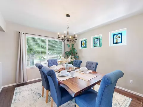 Dining - 10688 Echo St, Longmont, CO 80504 photo 1 of 4